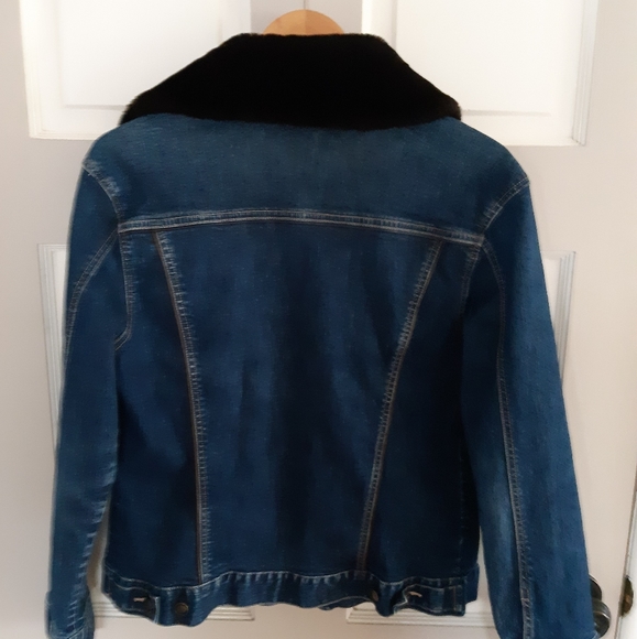 Denim Jacket With Removable Faux Fur Collar - Picture 4 of 7